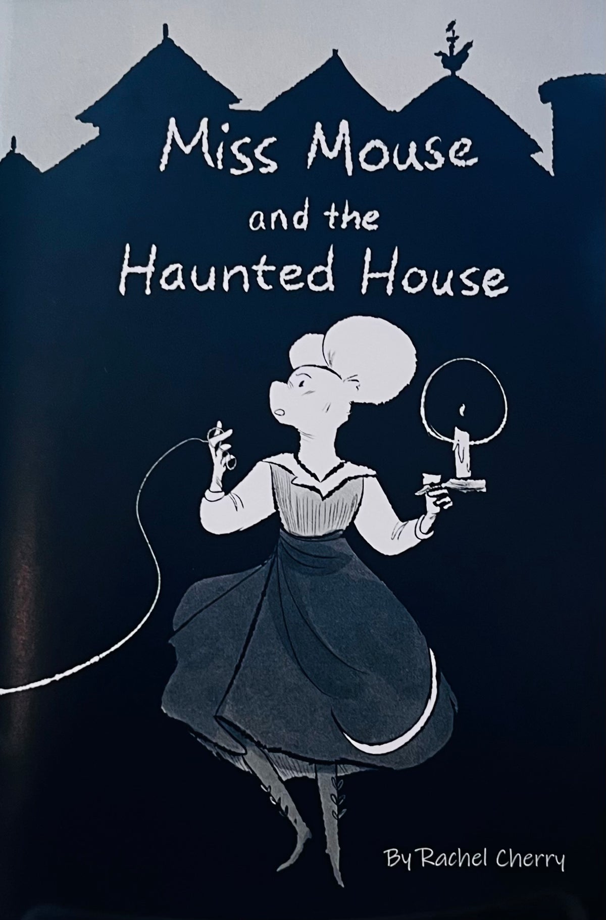 Miss Mouse and the Haunted House